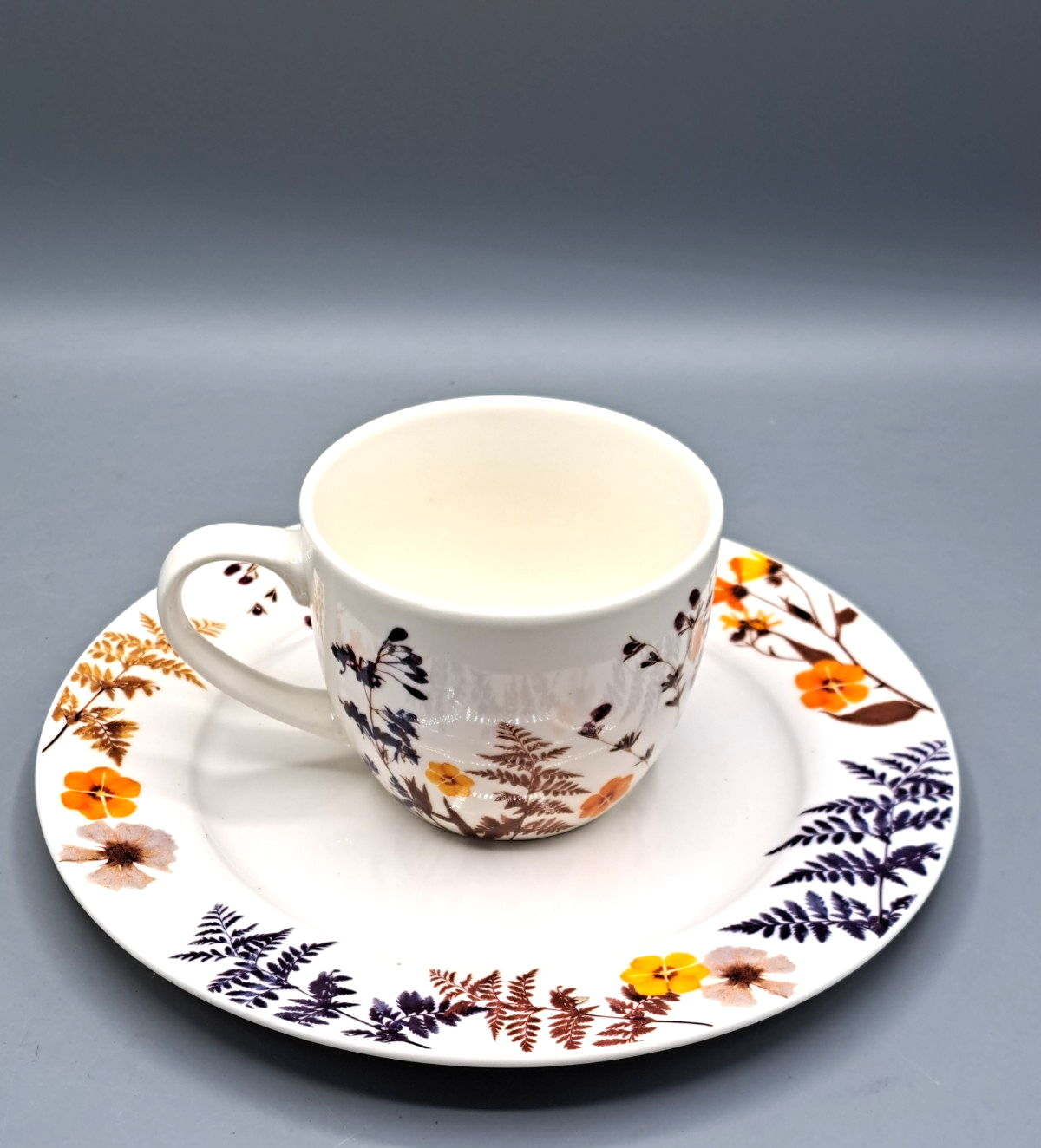 Weltbild Kaffeeservice Wildblumen 13 tlg. 6 Teller, 6 Tassen